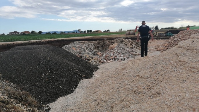 Lavori abusivi, sequestrata un’area di 3000 mq a La Fiora