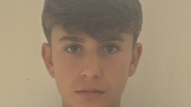 Oggi lutto cittadino e bandiere a mezz’asta per Simone Besco