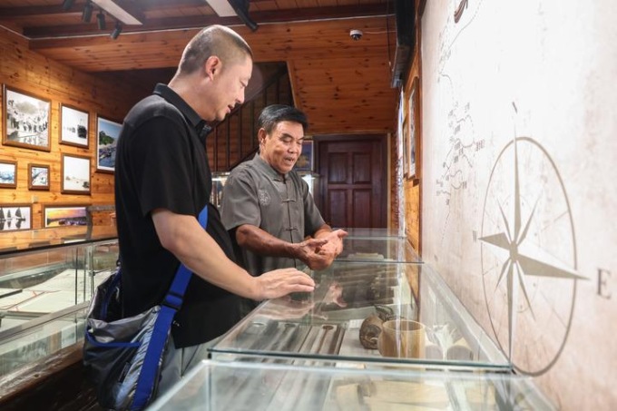 Cina: museo del manuale delle rotte marittime Geng Lu Bu a Hainan