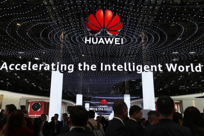 Cina: Huawei rende open-source ecosistema software di chip