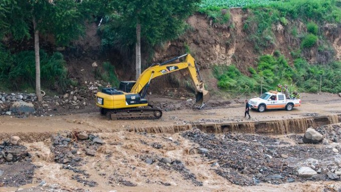 Cina: ripristinate strade ed elettricità nella contea del Gansu colpita da esondazioni di torrenti montani