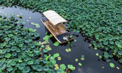 Cina: popolazione si gode turismo estivo