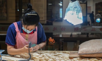 Cina: Fujian, trasformazione industria dell'artigianato a Xianyou (1)