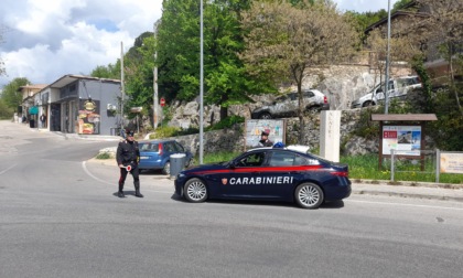 Aggrediscono i Carabinieri, arrestati due fratelli
