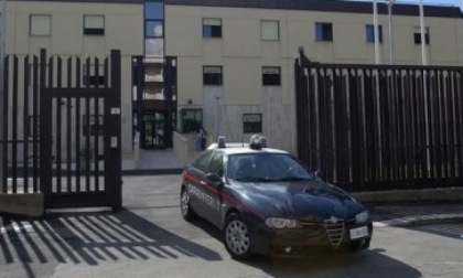 Spaccio di droga, denunciato uno straniero