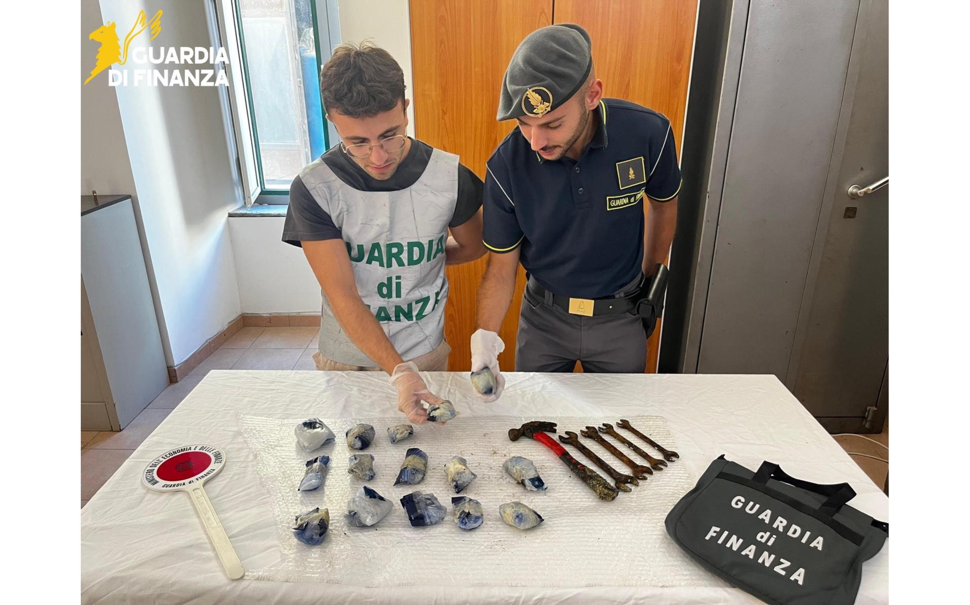 DROGA IN MARE PONZA (2)