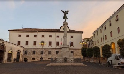 Trasporto scolastico, vertice in Comune