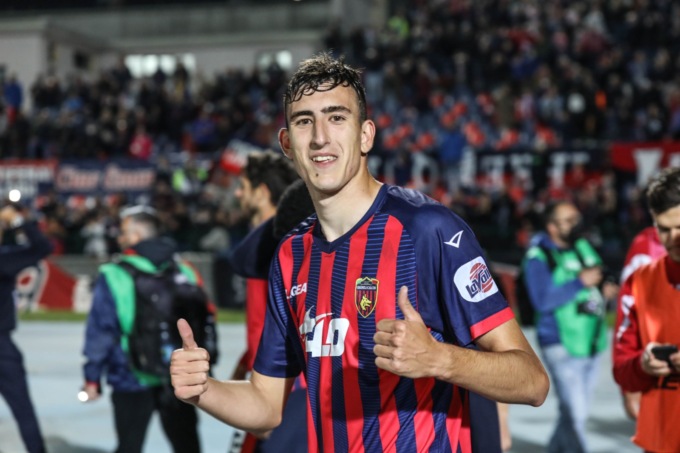 Per l’attacco arriva Zilli dal Cosenza, formula del prestito oneroso