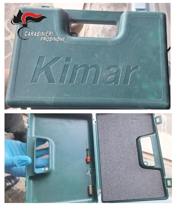 Lite alla festa di paese, 20enne denunciato