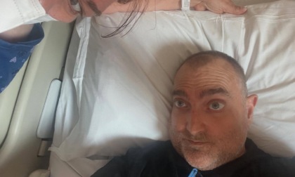 Dona un rene al figlio e gli salva la vita. Il commovente messaggio di Paola ed Lelio: "Grazie a tutti a quelli che ci sono vicini"