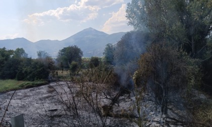 Incendio, chiusa la superstrada