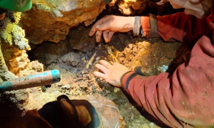Nuove scoperte nella Grotta Vittorio Vecchi: tracce di riti e sepolture preistoriche