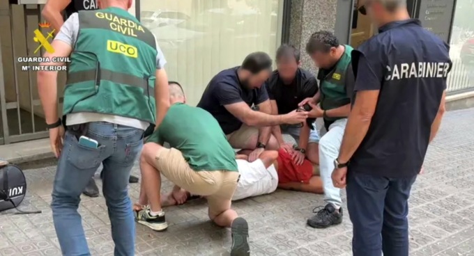 L’arresto del latitante Massimiliano Del Vecchio, ecco le immagini del blitz. Il video