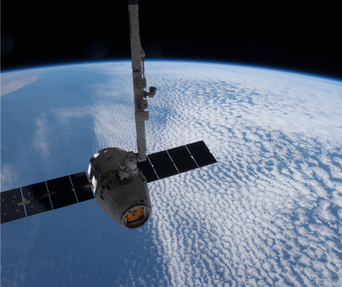 Aerospazio: Cina lancia gruppo di satelliti in orbita terrestre bassa