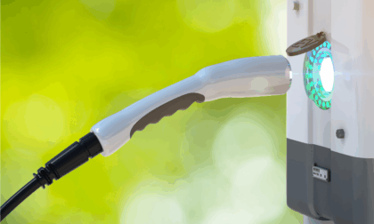 Cina: funzionario, costruita la più grande rete di ricarica per EV