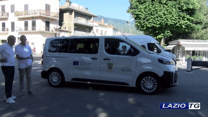 Green Community, consegnato un nuovo pulmino