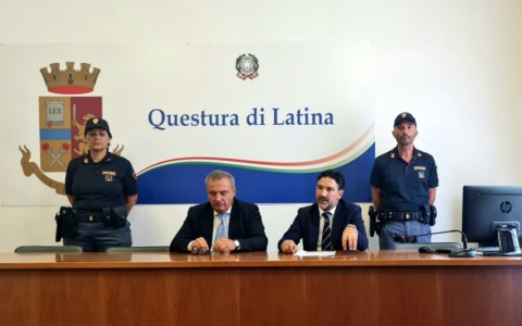 Rapine ed estorsioni a minorenni, due arresti
