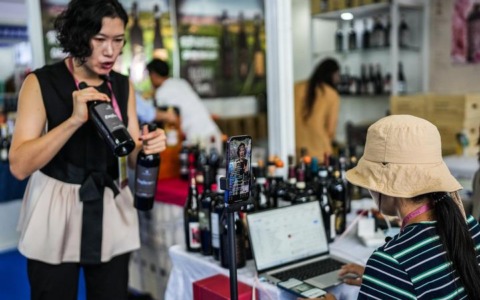 Cina: Guizhou ospita Int’l Alcoholic Beverages Expo (1)