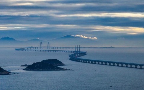 Cina: Ponte Hong Kong-Zhuhai-Macao, gestiti 90 mln viaggi passeggeri da apertura