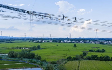 Cina: Anhui, progetto di trasmissione corrente continua ±800 kV (2)