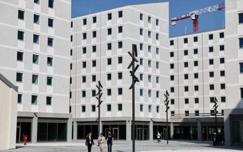 Italia: veduta del Villaggio olimpico, paralimpico di Milano Cortina (1)