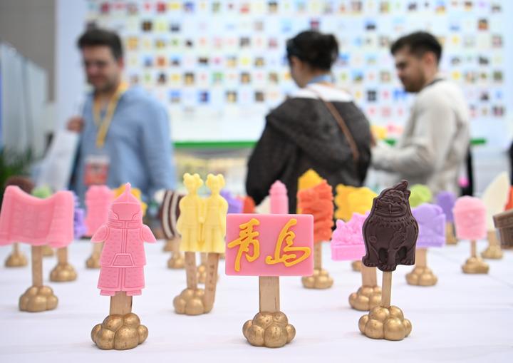 Cina: mostra del gelato a Tianjin (1)