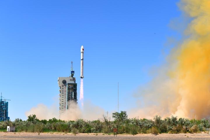 Cina: lanciato satellite Fengyun-3 08