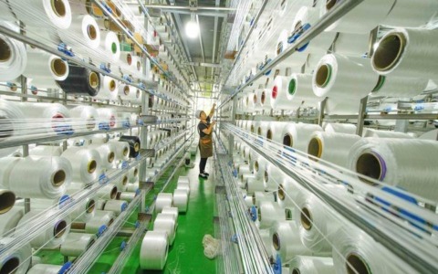 Cina: utili principali imprese industriali tornano a crescere nei primi 8 mesi del 2025