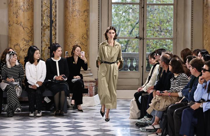 Francia: ospita Shenzhen Futian Fashion Day Paris per settimana moda (2)