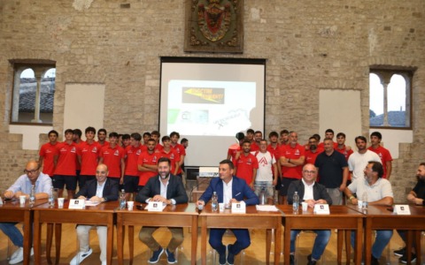 Città di Anagni, presentazione in grande stile