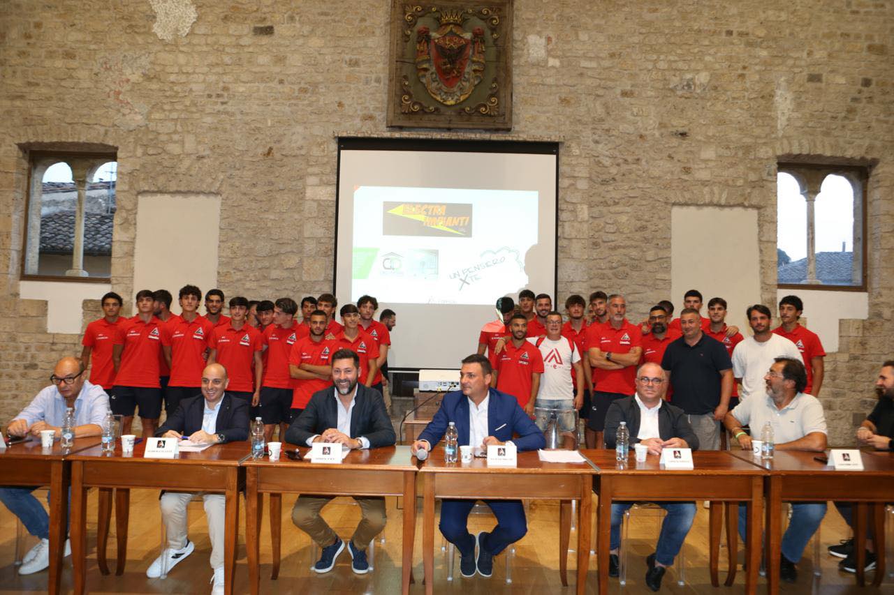Città di Anagni, presentazione in grande stile