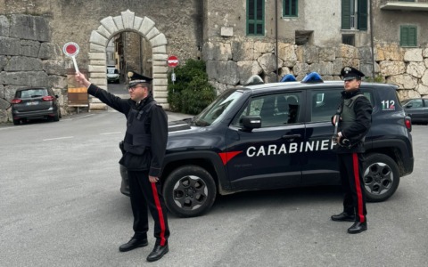 Sopralluoghi per furti in zone isolate, fermato dai carabinieri
