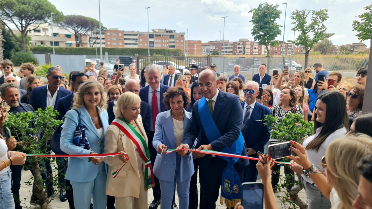 Inaugurato il nuovo padiglione del Liceo Manzoni