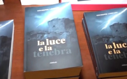 “La luce e la tenebra”, il libro