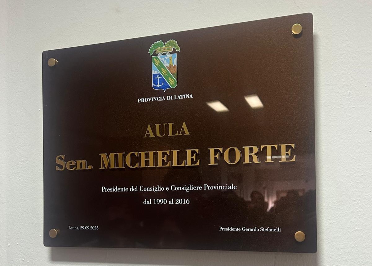 Provincia, intolata l’aula delle commissioni a Michele Forte. LE INTERVISTE