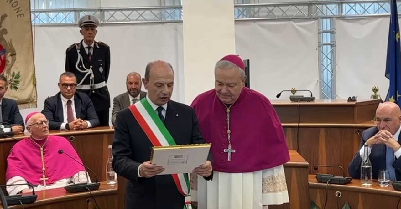 Si è insediato il nuovo vescovo Santo Marcianò