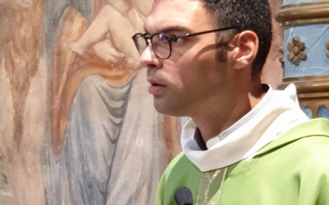 Don Fabrizio Cavone lascia la Chiesa S.Domenico Savio. Protestano i fedeli