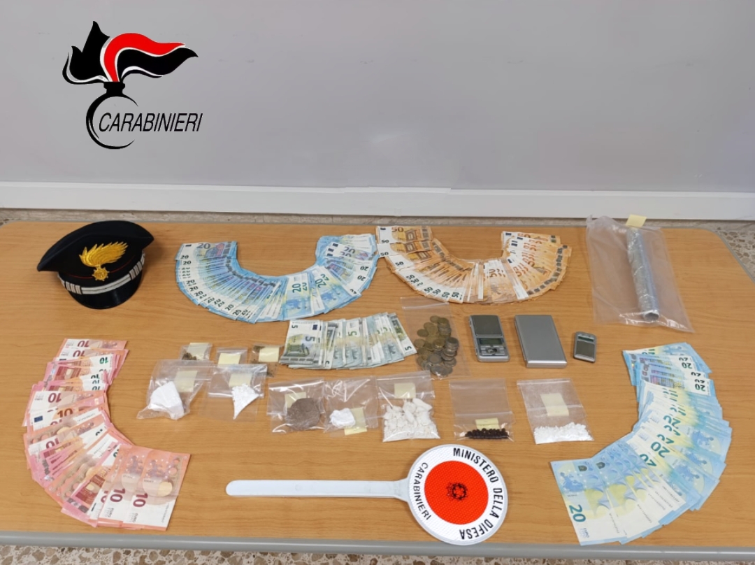 47enne arrestata per spaccio, in casa cocaina e crack