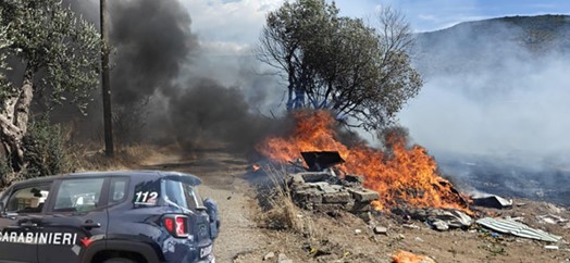 Incendio di rifiuti, denunciato un agricoltore