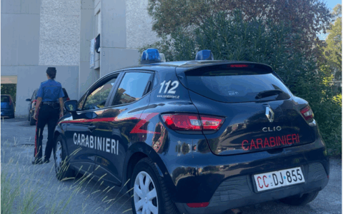 Rapinava anziane per strada, arrestata una 40enne