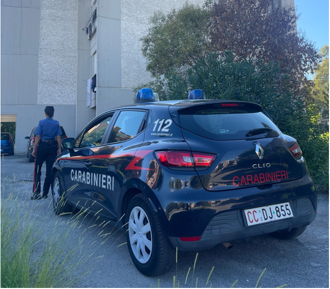 Rapinava anziane per strada, arrestata una 40enne