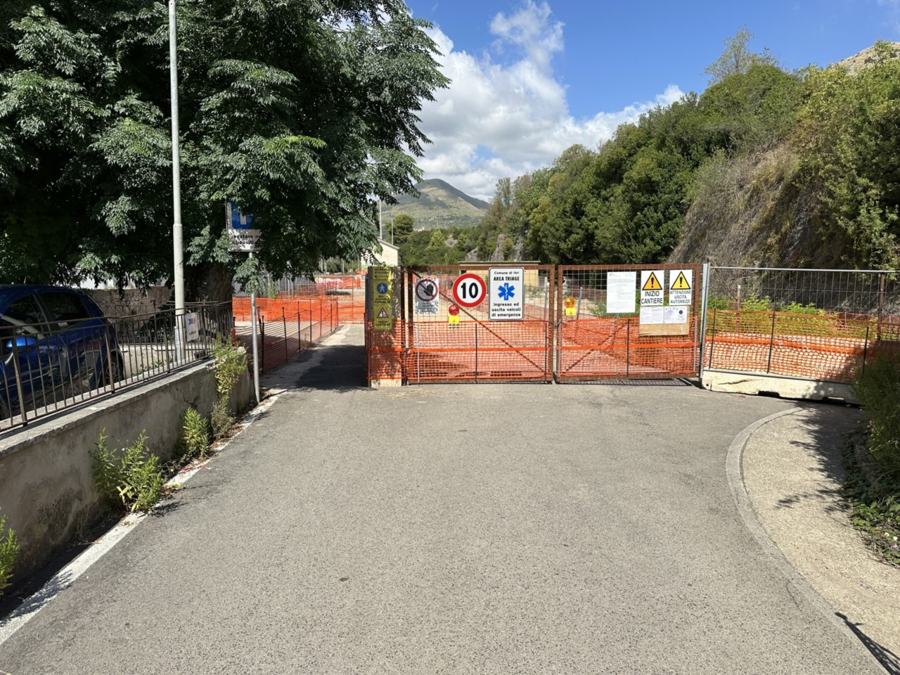 Stazione ferroviaria: lavori iniziati dopo un anno di attesa, ma i pendolari restano ostaggio dei disagi