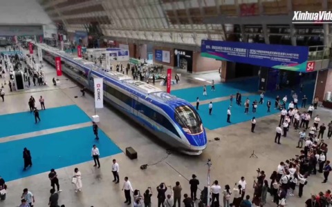 Cina: nuovo treno intelligente presentato a Qingdao
