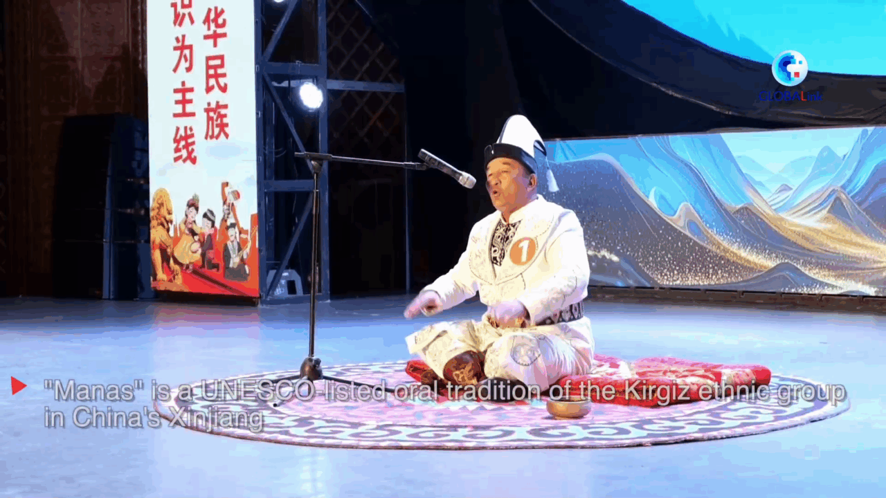 Cina: lo Xinjiang infonde nuova vita e stile nell’epopea “Manas”, patrimonio mondiale