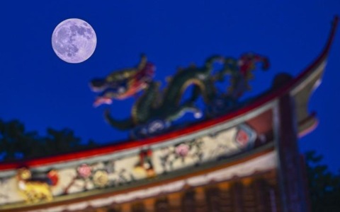 Cina: celebrazioni per Festa di metà autunno (1)