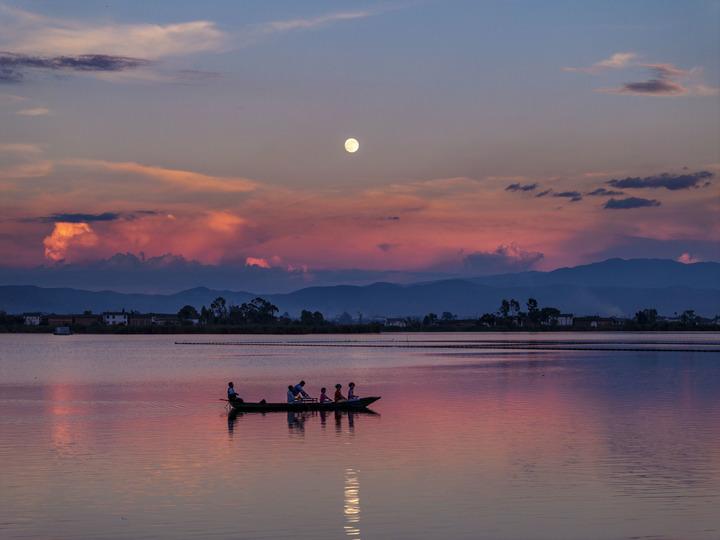 Cina: celebrazioni per Festa di metà autunno (2)