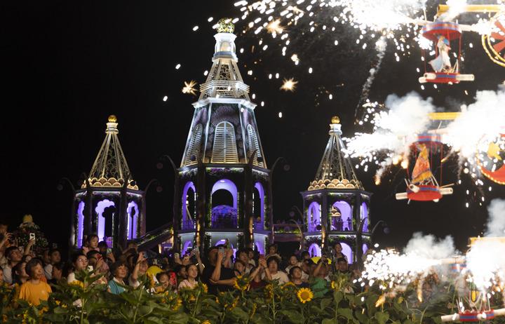 Cina: vacanze per Giornata nazionale, Festa di metà autunno (2)