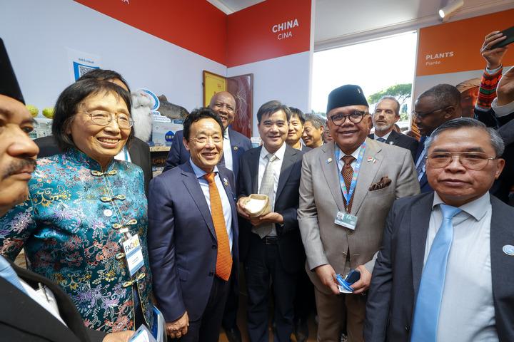 Italia: mostra globale della FAO a Roma (1)