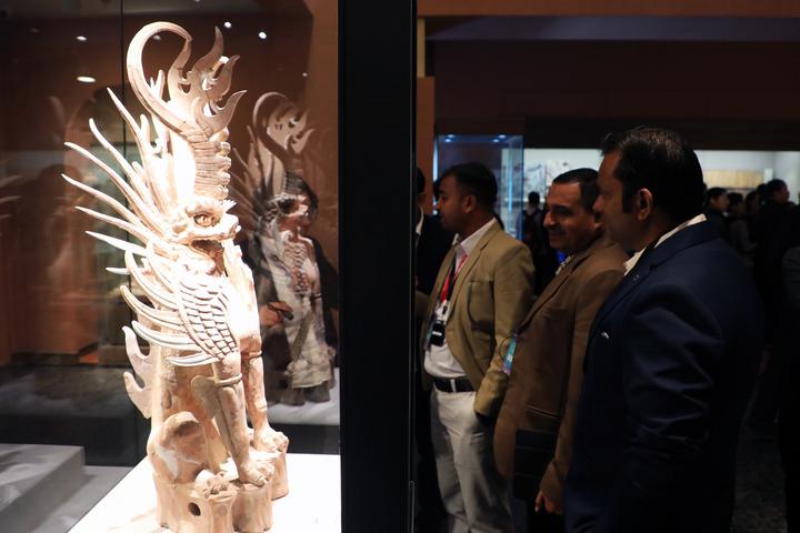 Cina: Gansu, Dunhuang ospita Global Mayors Dialogue (3)