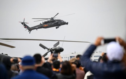 Cina: esibizione durante la settima China Helicopter Exposition a Tianjin